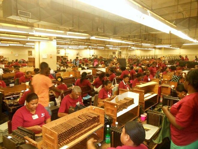 Blauer Dunst von Zigarren und karibische Träume