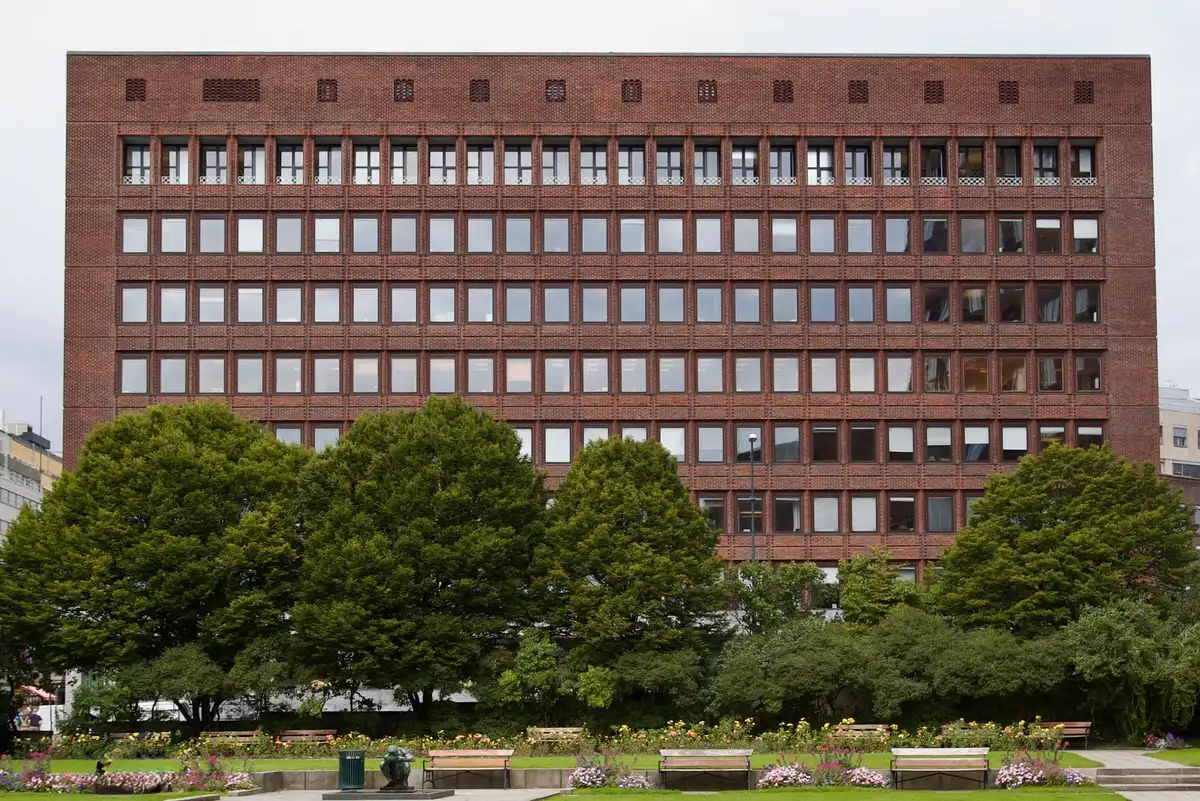 Modernes Oslo mit zeitgen&ouml;ssischer Architektur und gr&uuml;nen Parks